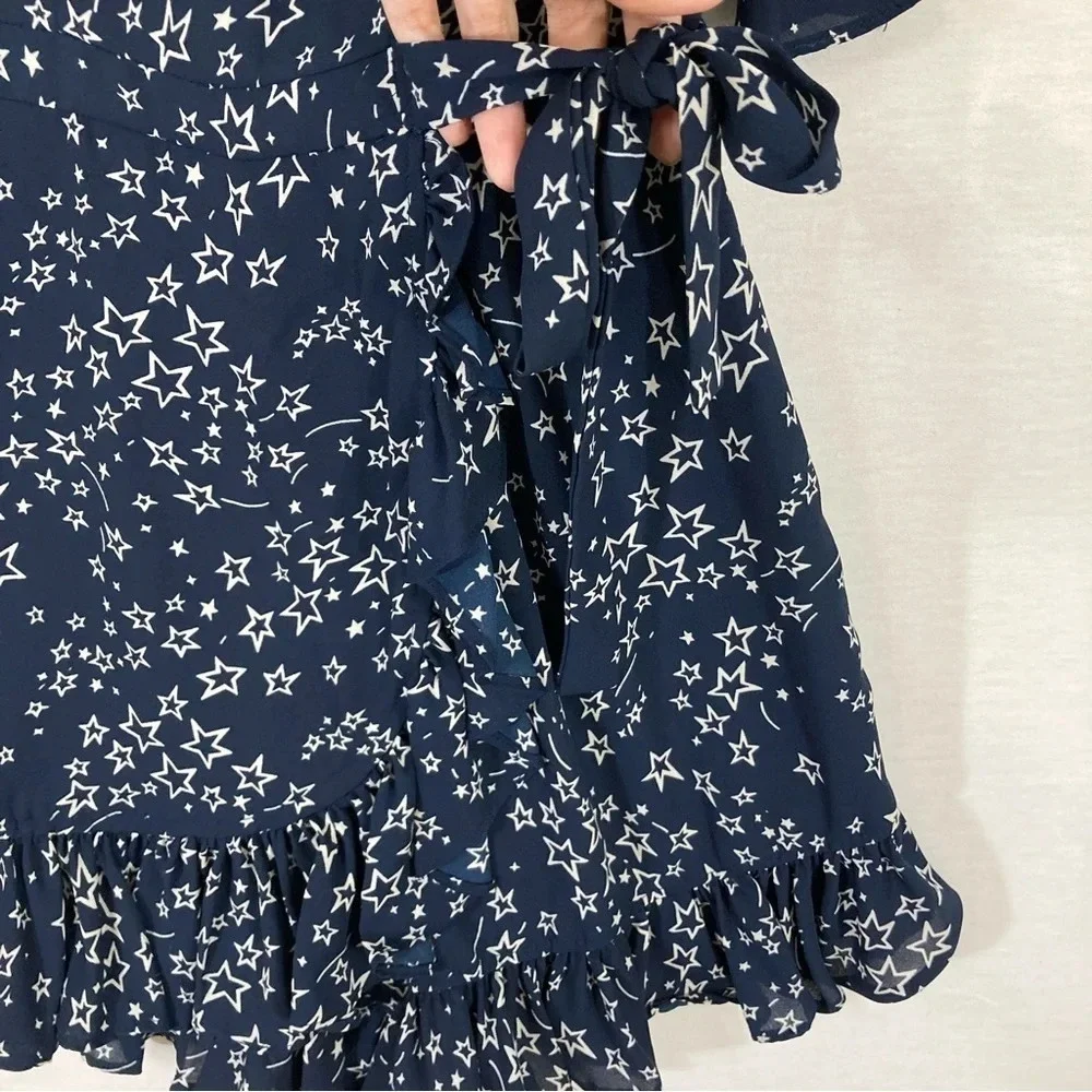 Likely size 2 Navy White Delilah Star Print Wrap Rompers‎ Feminine Romantic